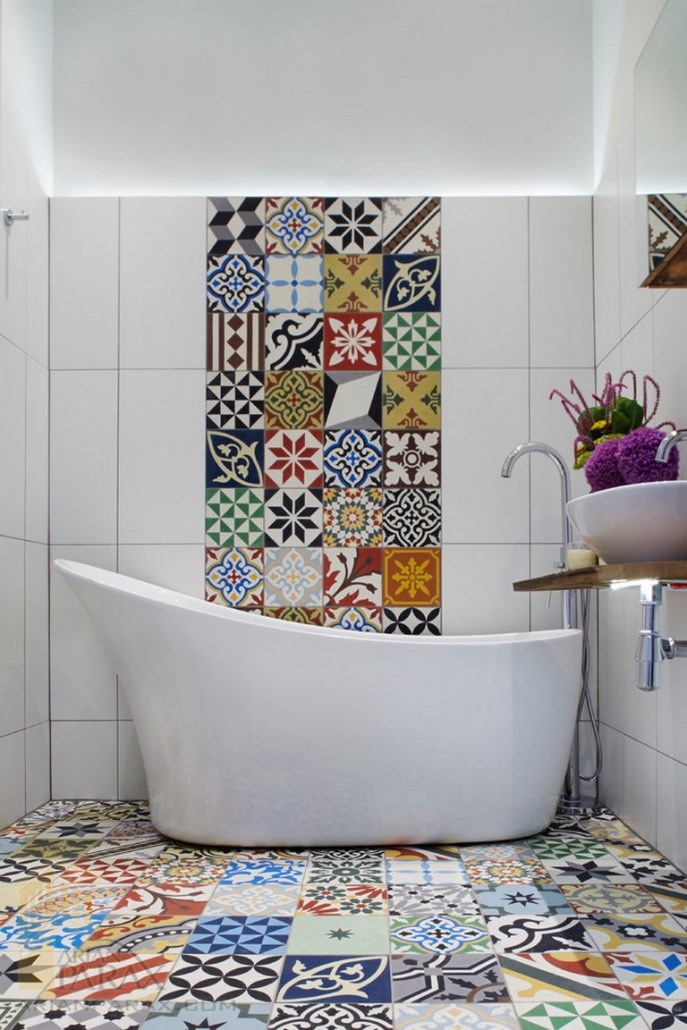 [تصویر: mediterranean-bathroom-arianparax-687x1030.jpg]