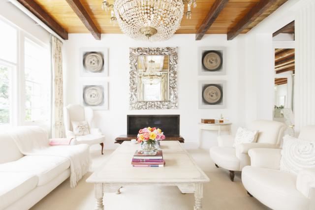 Luxury living room with chandelier