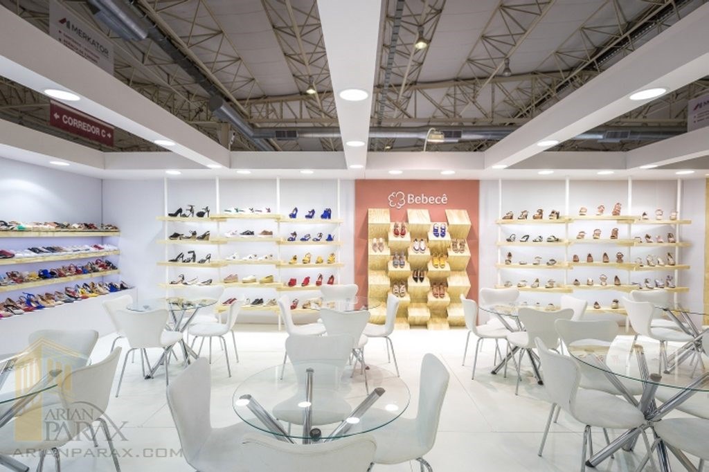 طراحی داخلی مغازه کفش فروشی