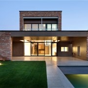 markhouse-drozdov-and-partners-11 طراحی خانه دوبلکس 350 متری