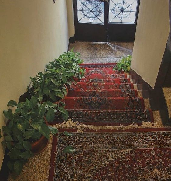 خانه دو طبقه سنتی